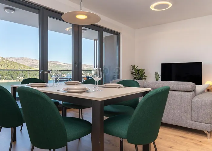 Sunset With Amazing Seawiev Apartman