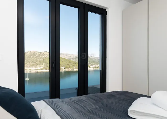 Apartman Sunset With Amazing Seawiev *