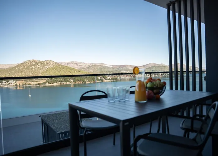 Apartman Sunset With Amazing Seawiev Marina